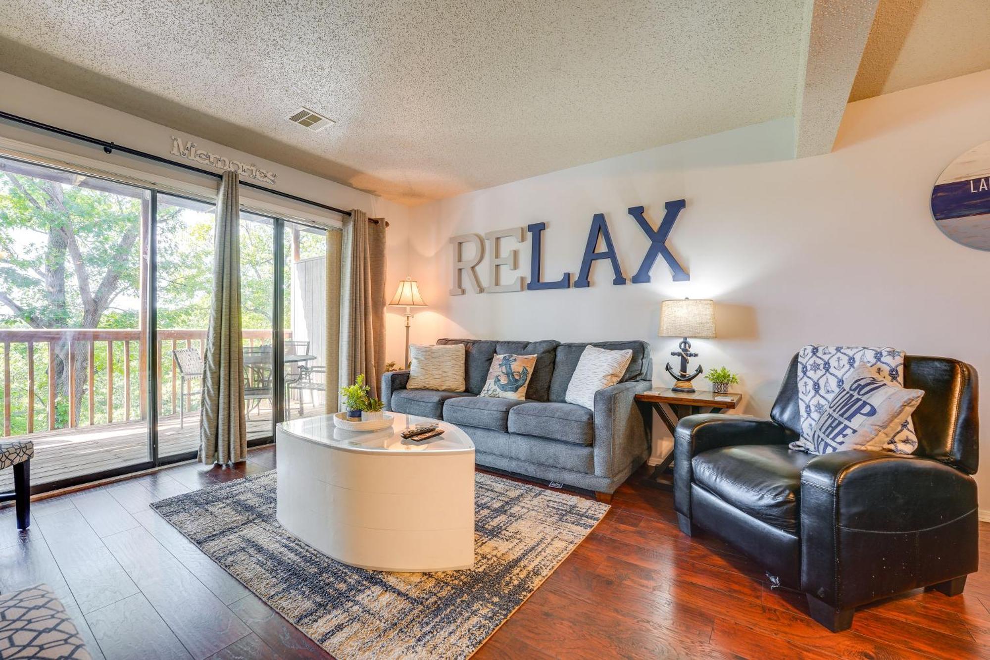 Reed Springs Condo With Furnished Deck And Pool Access Reeds Spring Экстерьер фото