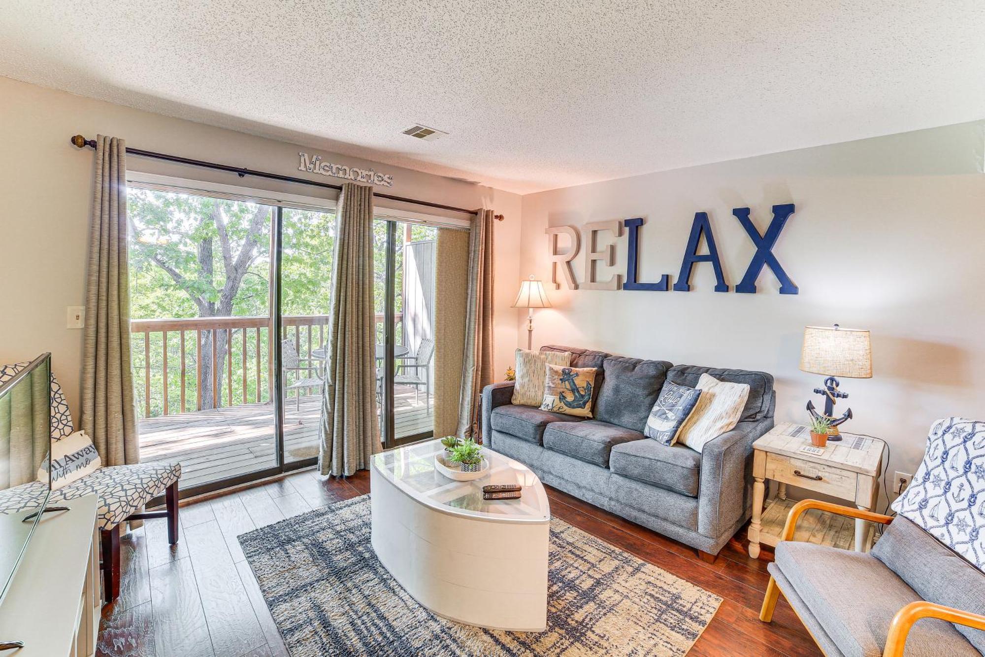Reed Springs Condo With Furnished Deck And Pool Access Reeds Spring Экстерьер фото