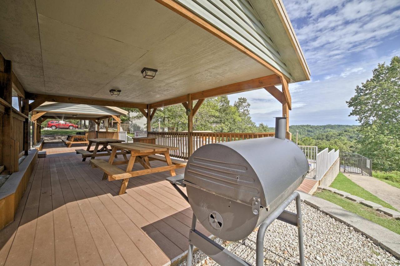 Reed Springs Condo With Furnished Deck And Pool Access Reeds Spring Экстерьер фото